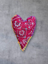 Load image into Gallery viewer, Heart 2
